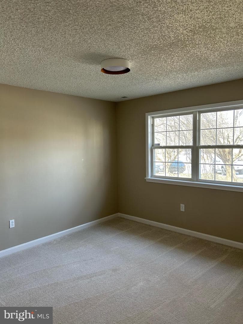 140 Hillview Drive photo 9