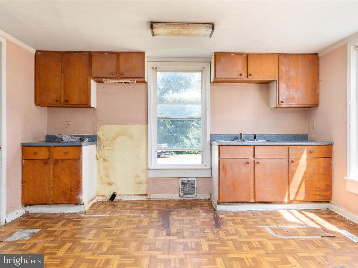 322 Capon Street photo 8
