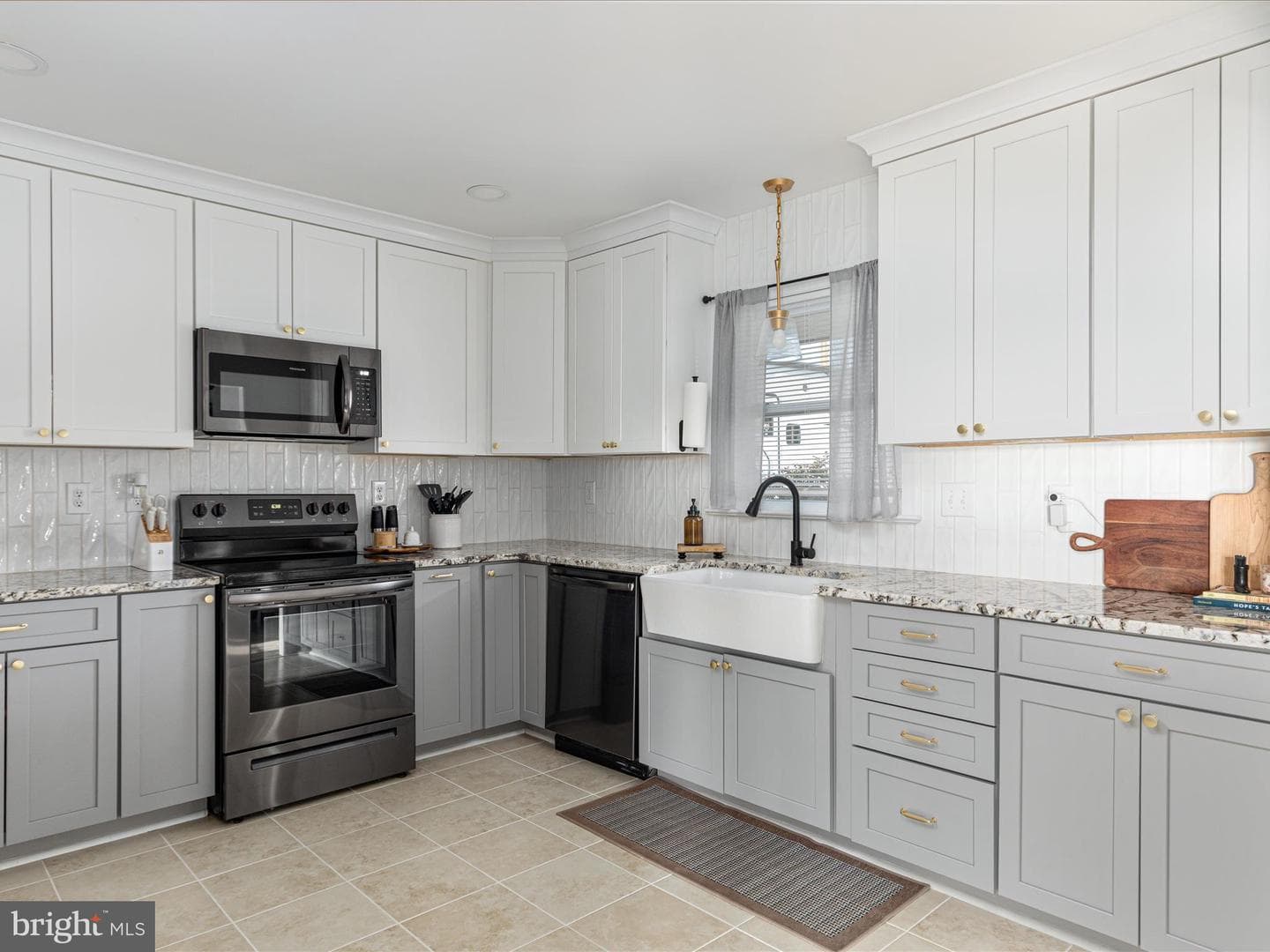 316 Royal Avenue photo 6