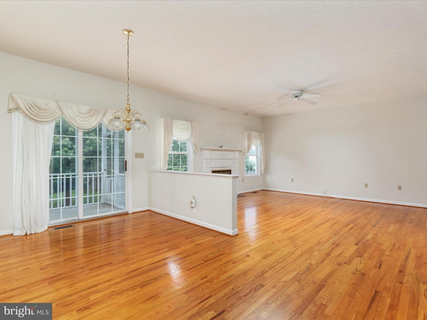 565 Fulton Drive photo 18