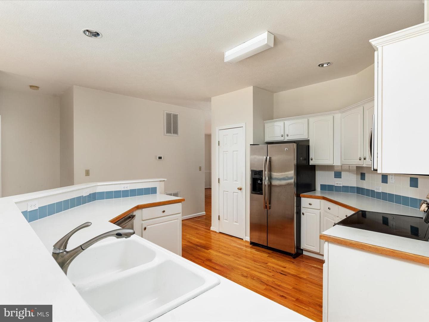 565 Fulton Drive photo 20