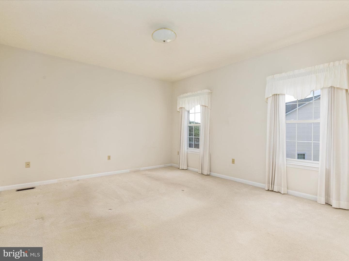 565 Fulton Drive photo 24