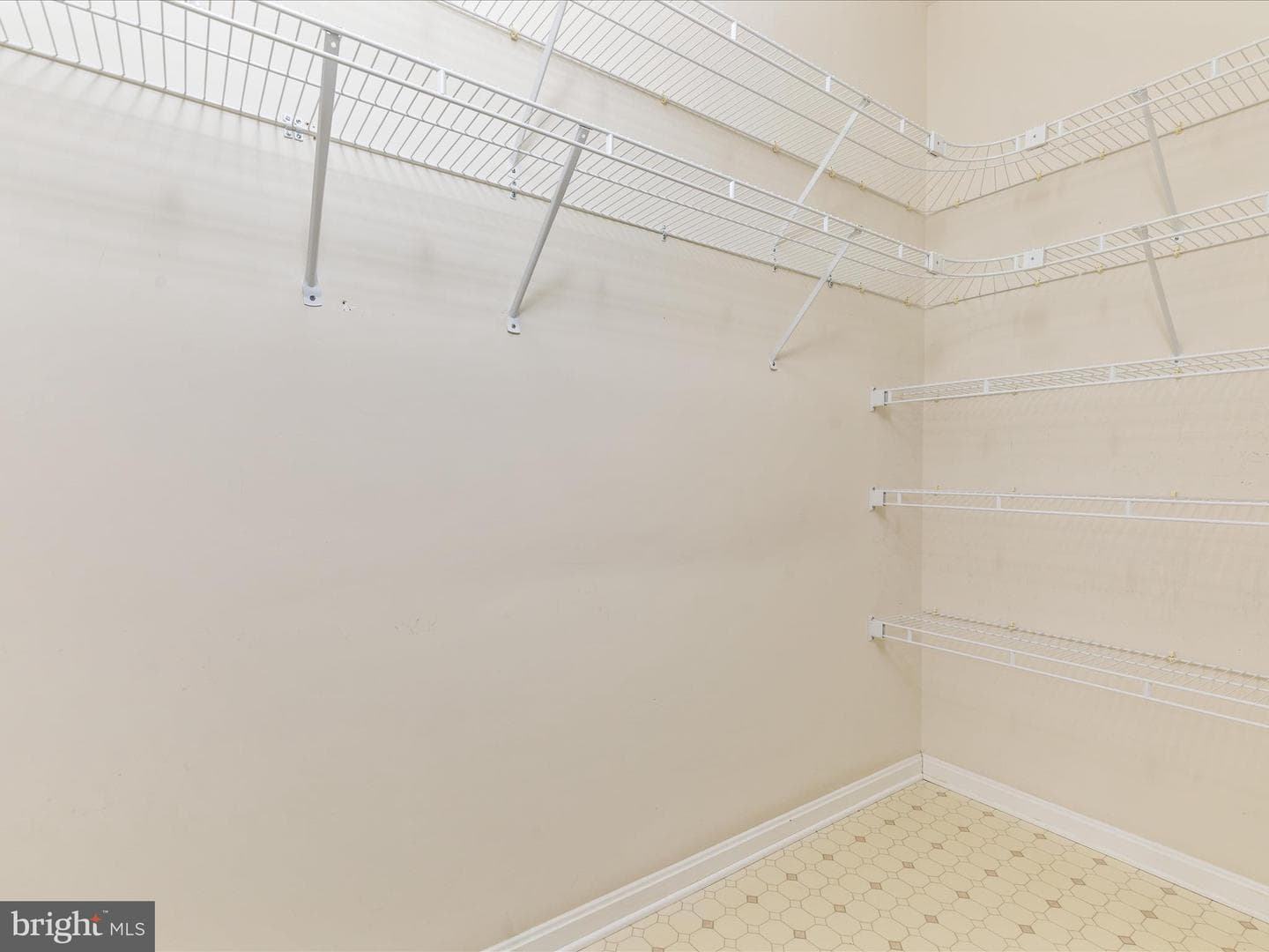 565 Fulton Drive photo 29