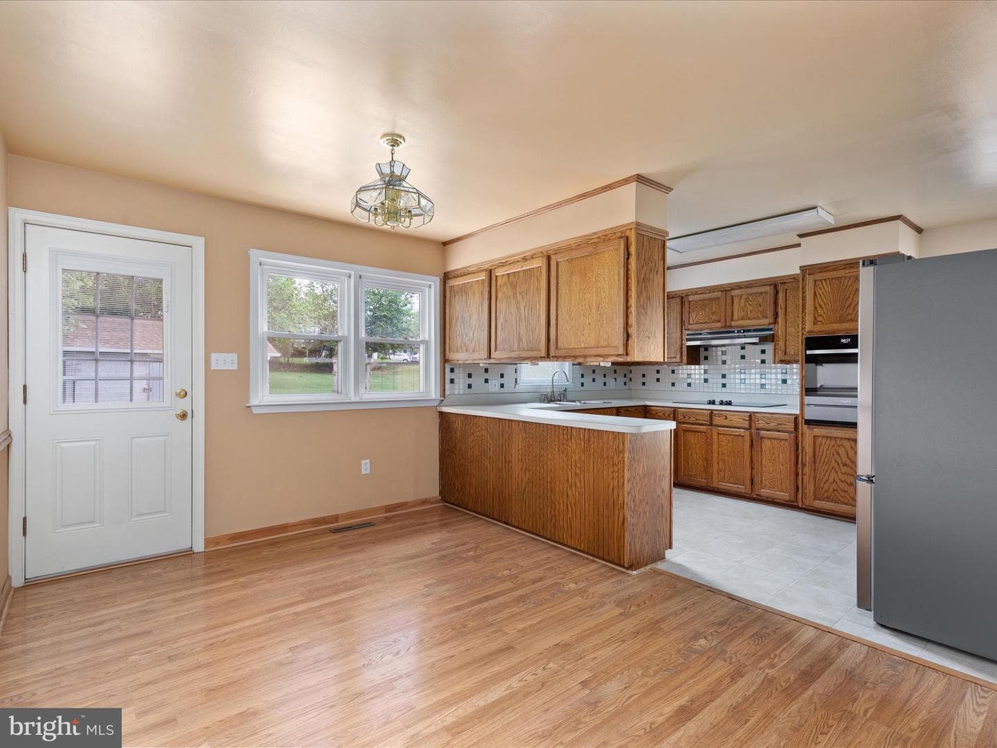 850 Virginia Circle photo 2