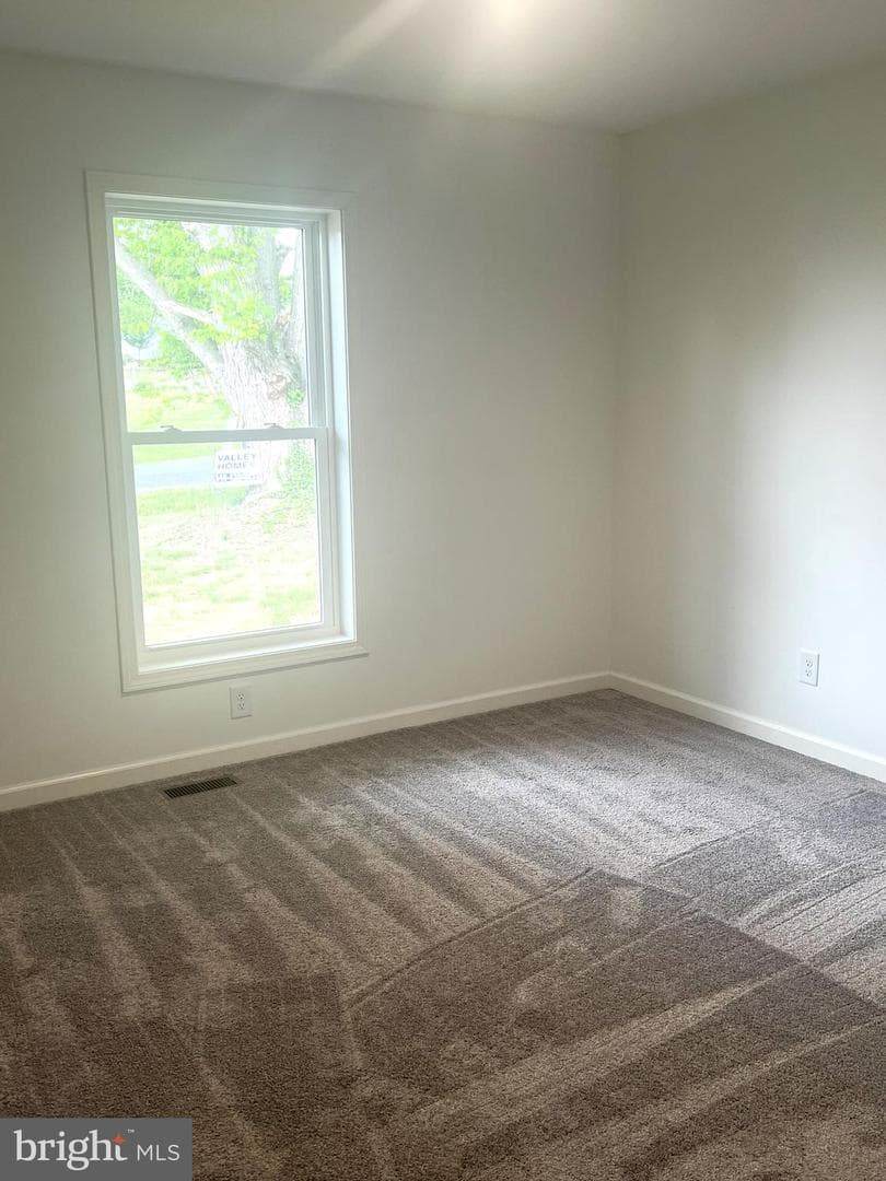 5830 Broad Street photo 8