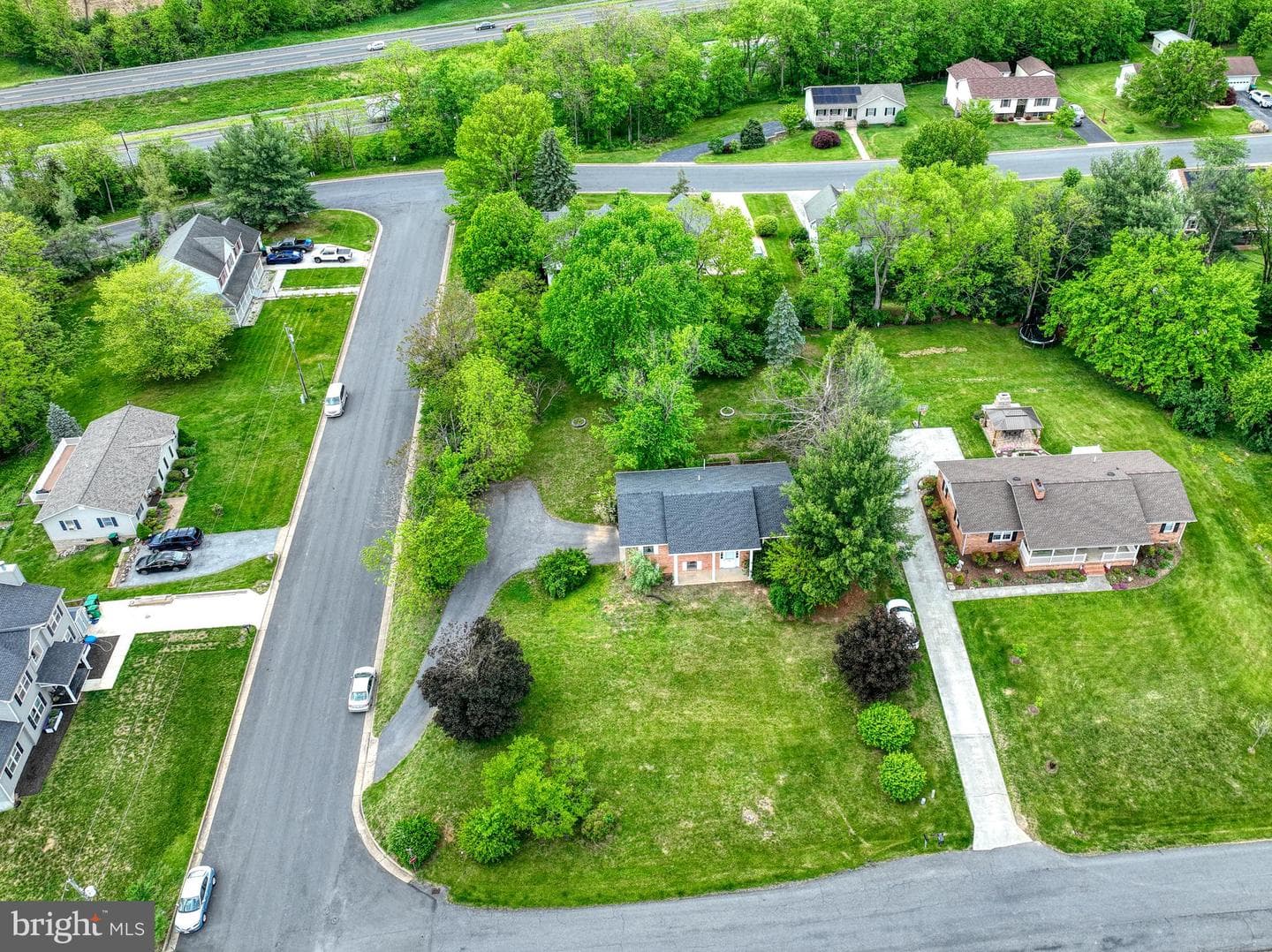 320 Dawn Avenue photo 10