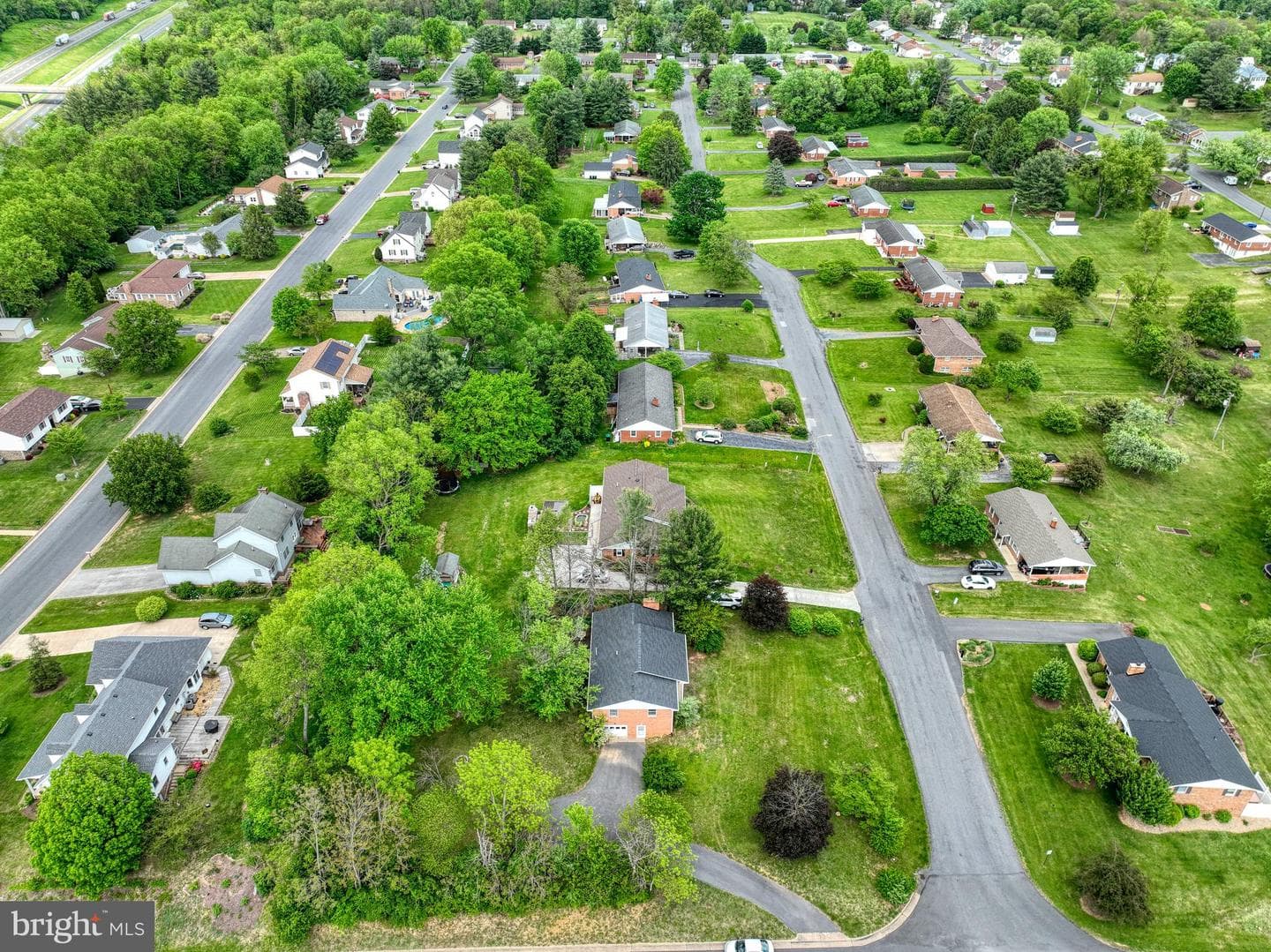 320 Dawn Avenue photo 11