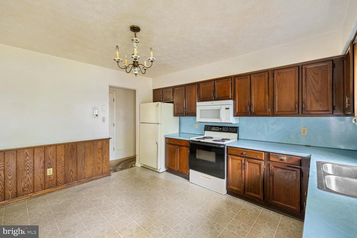 320 Dawn Avenue photo 15