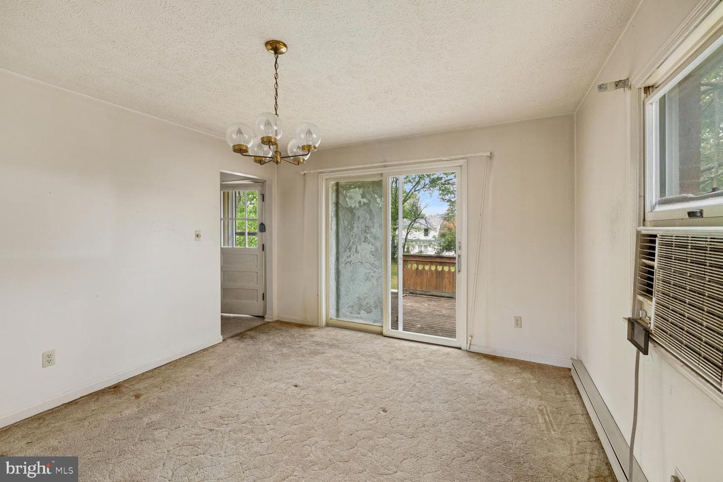 320 Dawn Avenue photo 19