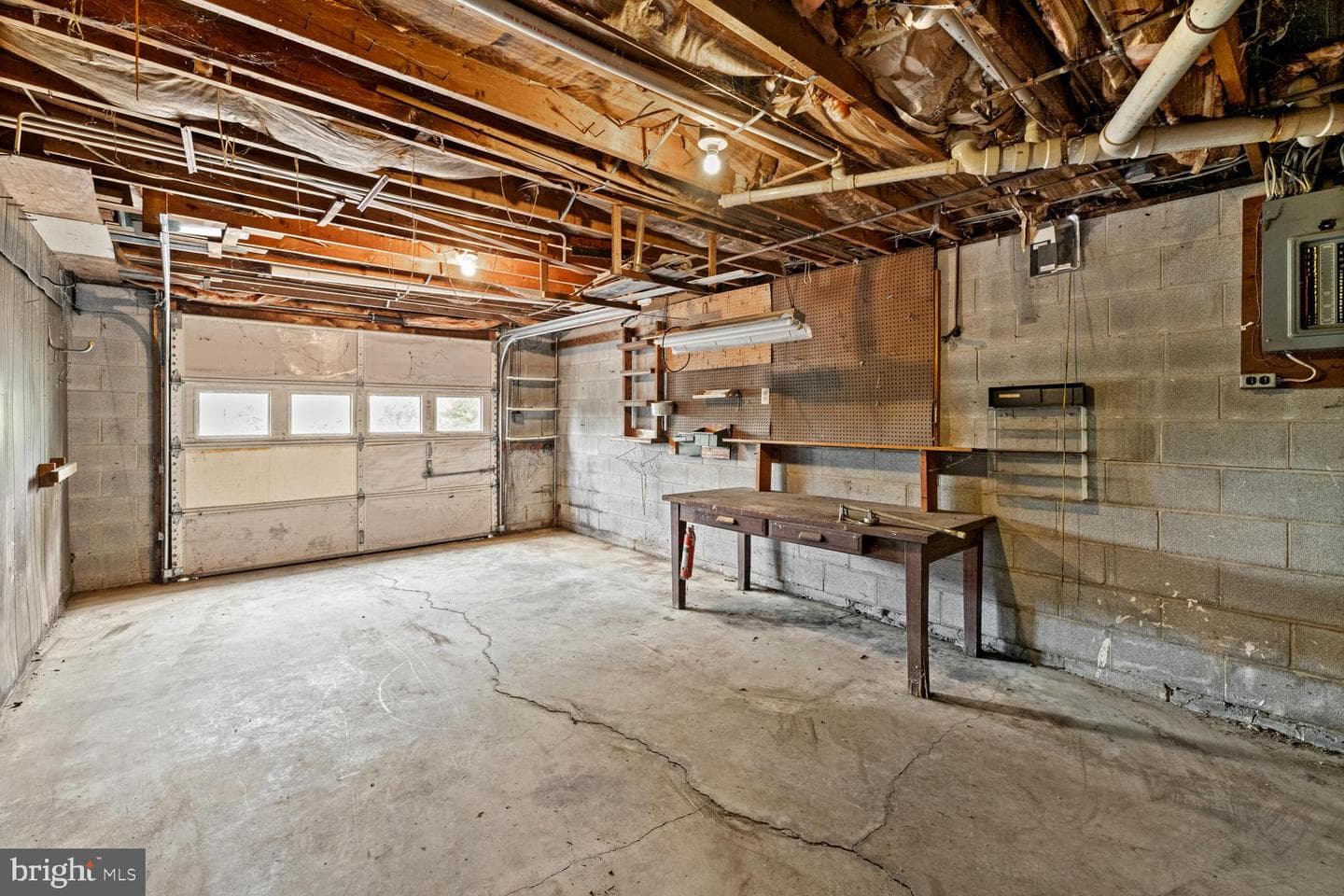 320 Dawn Avenue photo 41