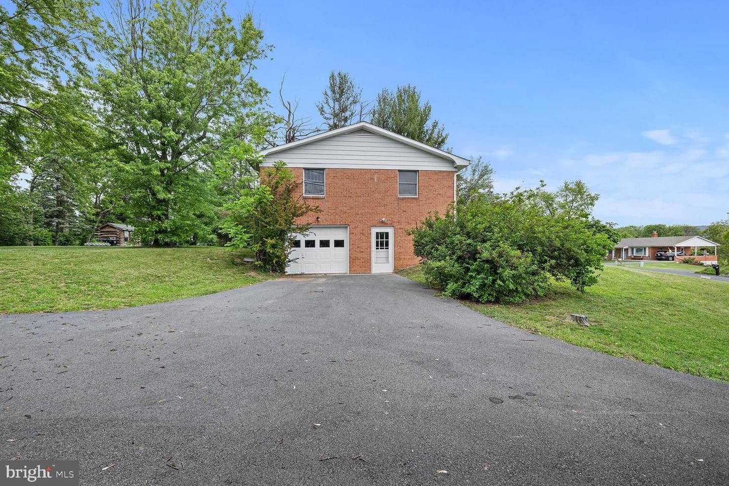 320 Dawn Avenue photo 7