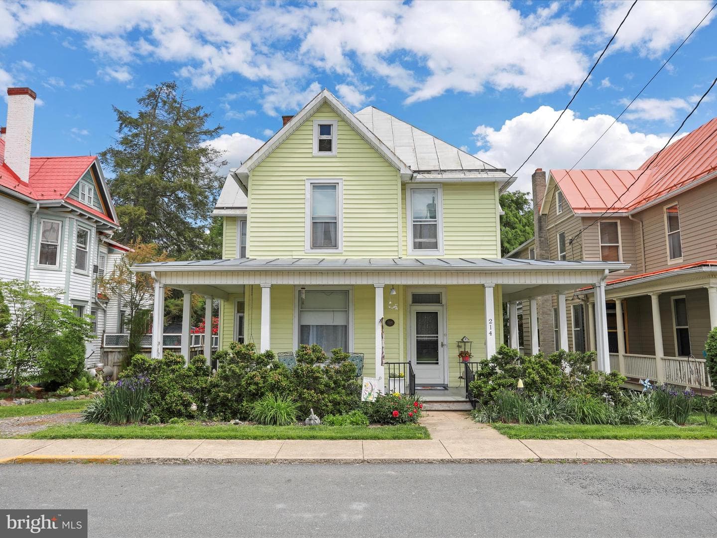214 Center Street photo 41