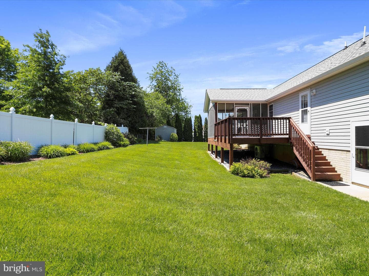 715 Stonecrest Drive photo 30