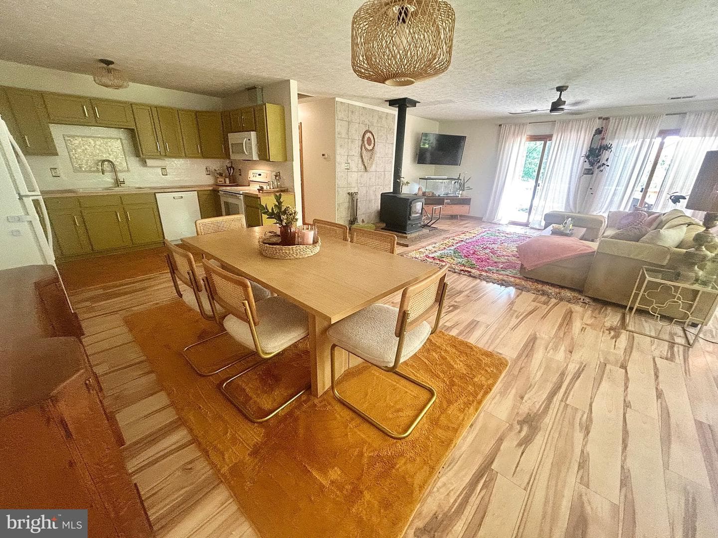 415 Rolly Road photo 13