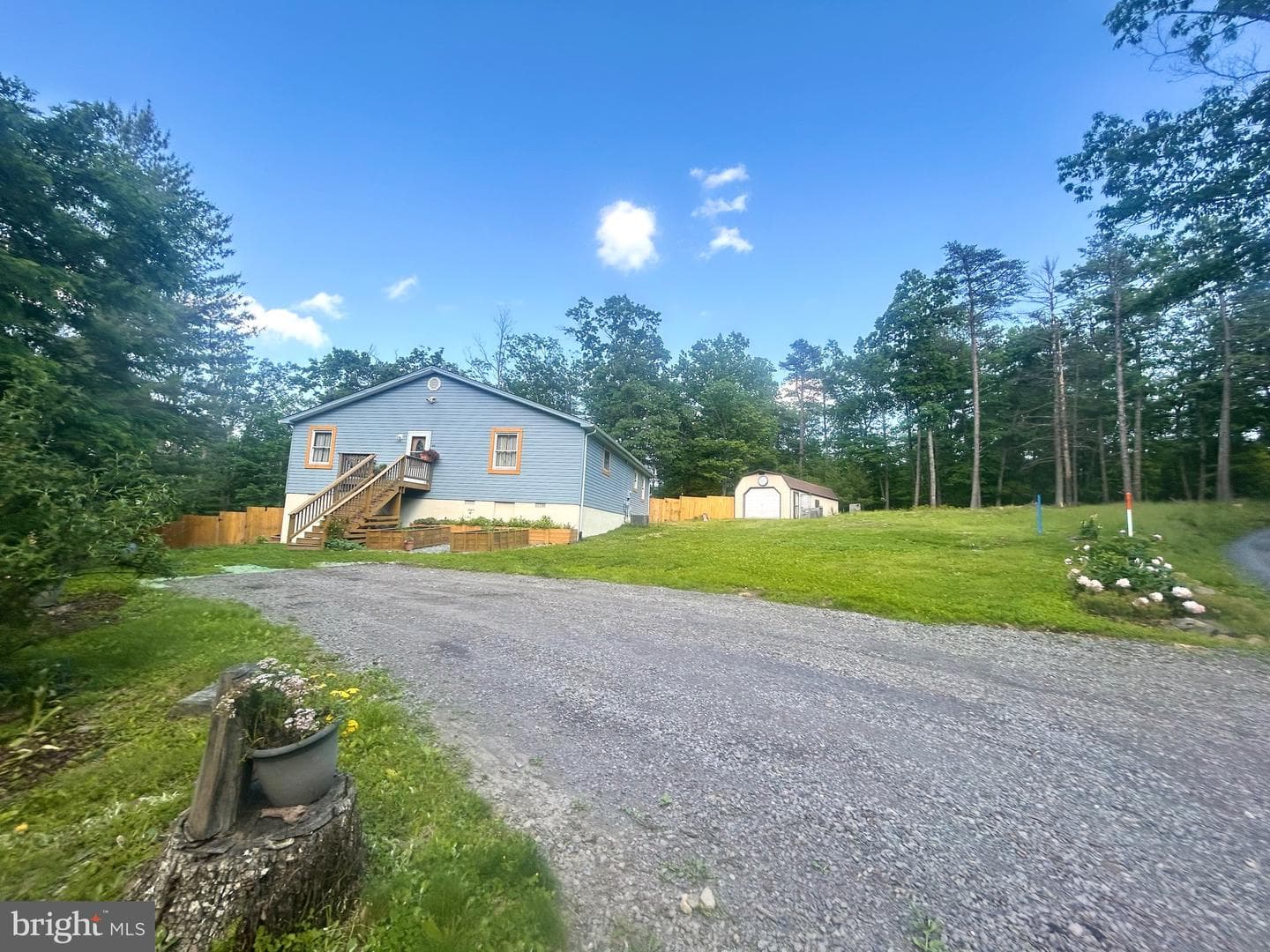 415 Rolly Road photo 19