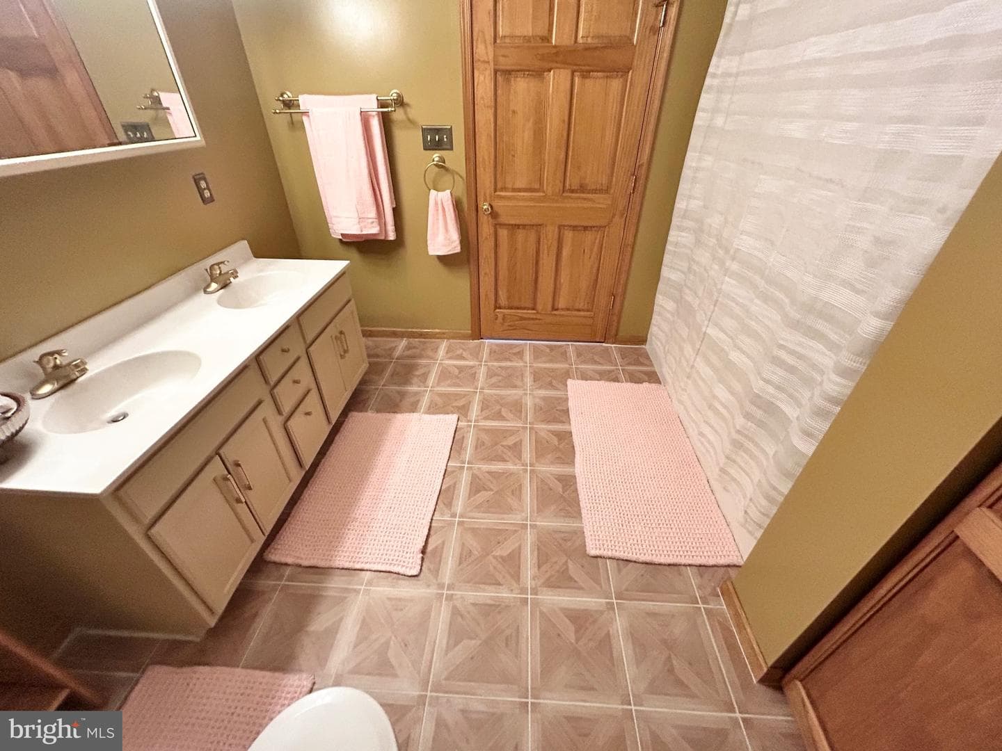 415 Rolly Road photo 42