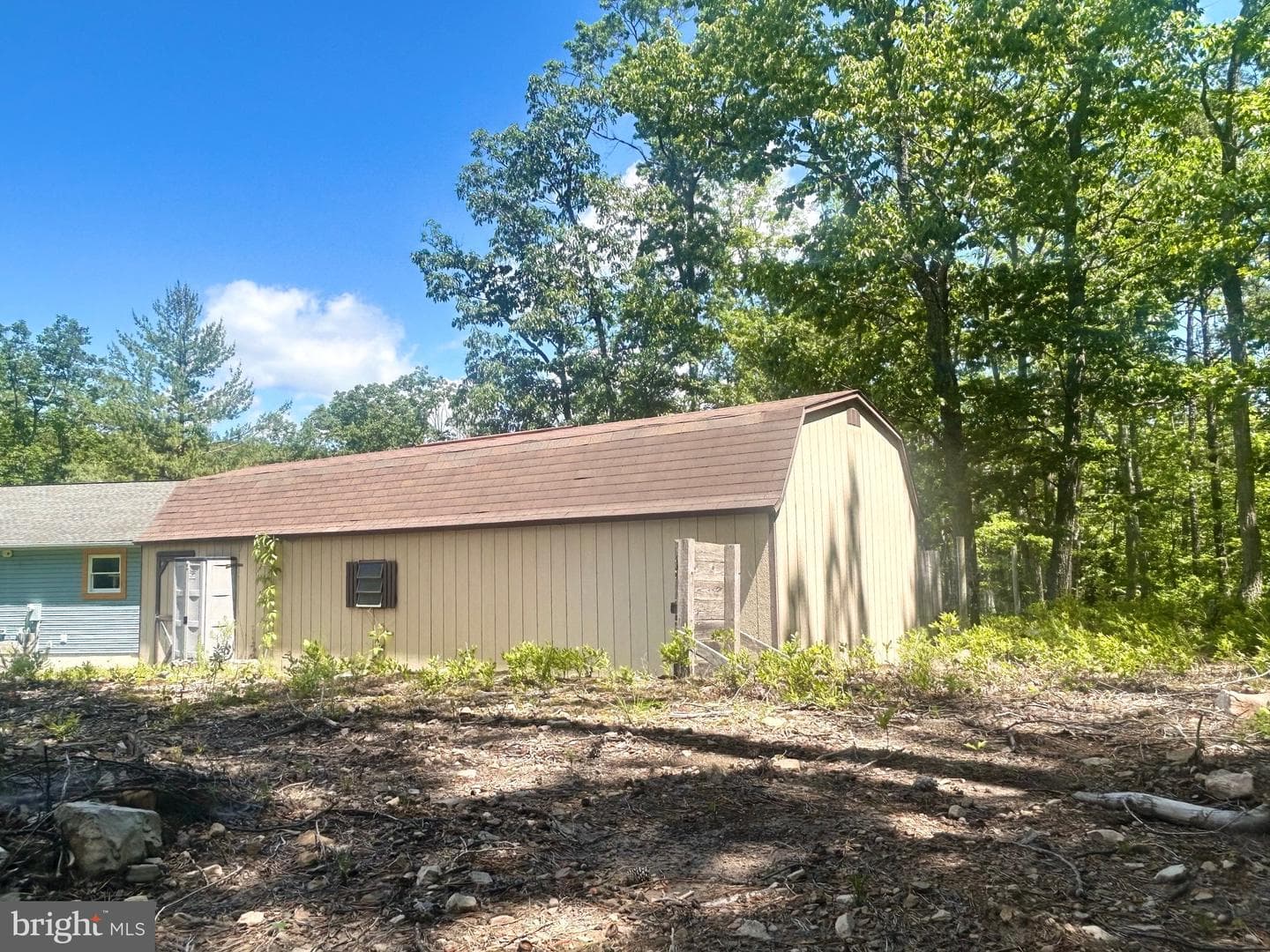 415 Rolly Road photo 8