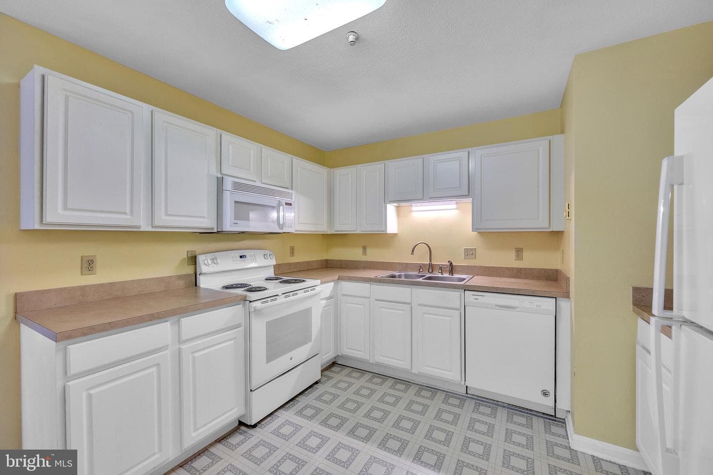 4078 Rose Bud Court photo 12