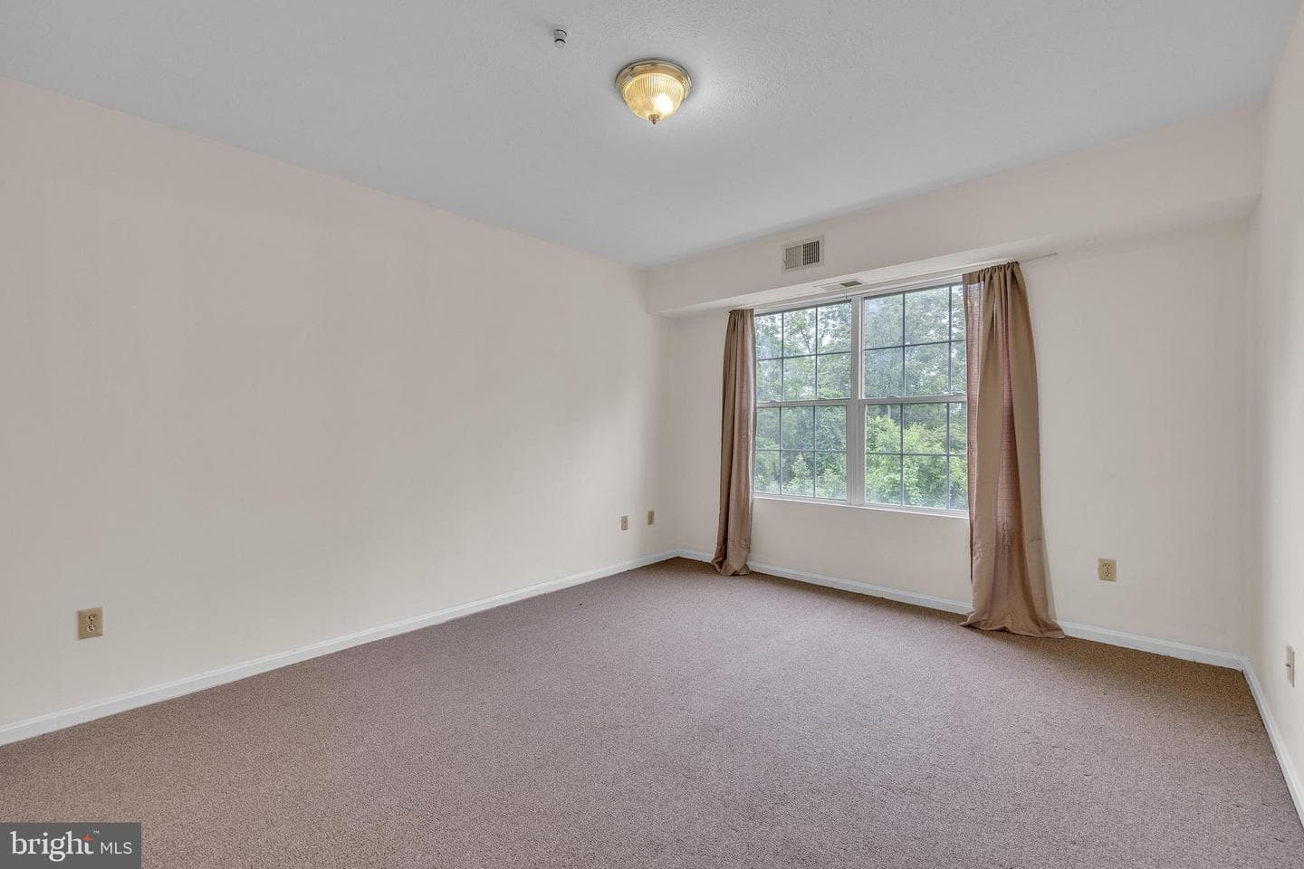 4078 Rose Bud Court photo 14