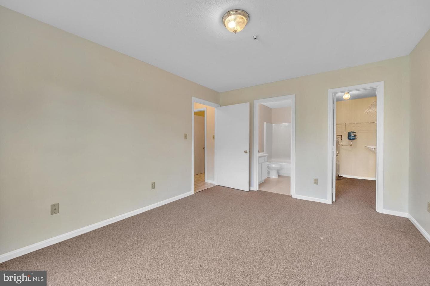 4078 Rose Bud Court photo 15