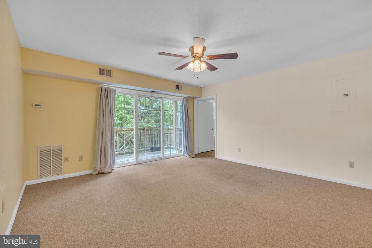 4078 Rose Bud Court photo 8