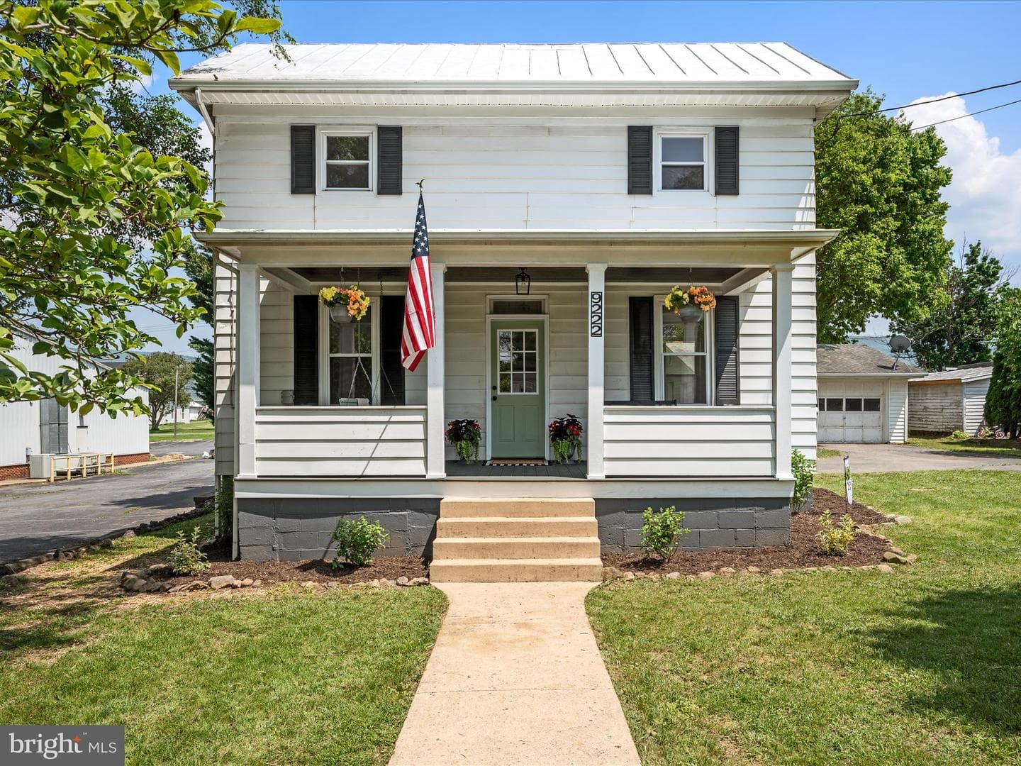9222 N Congress Street photo 3