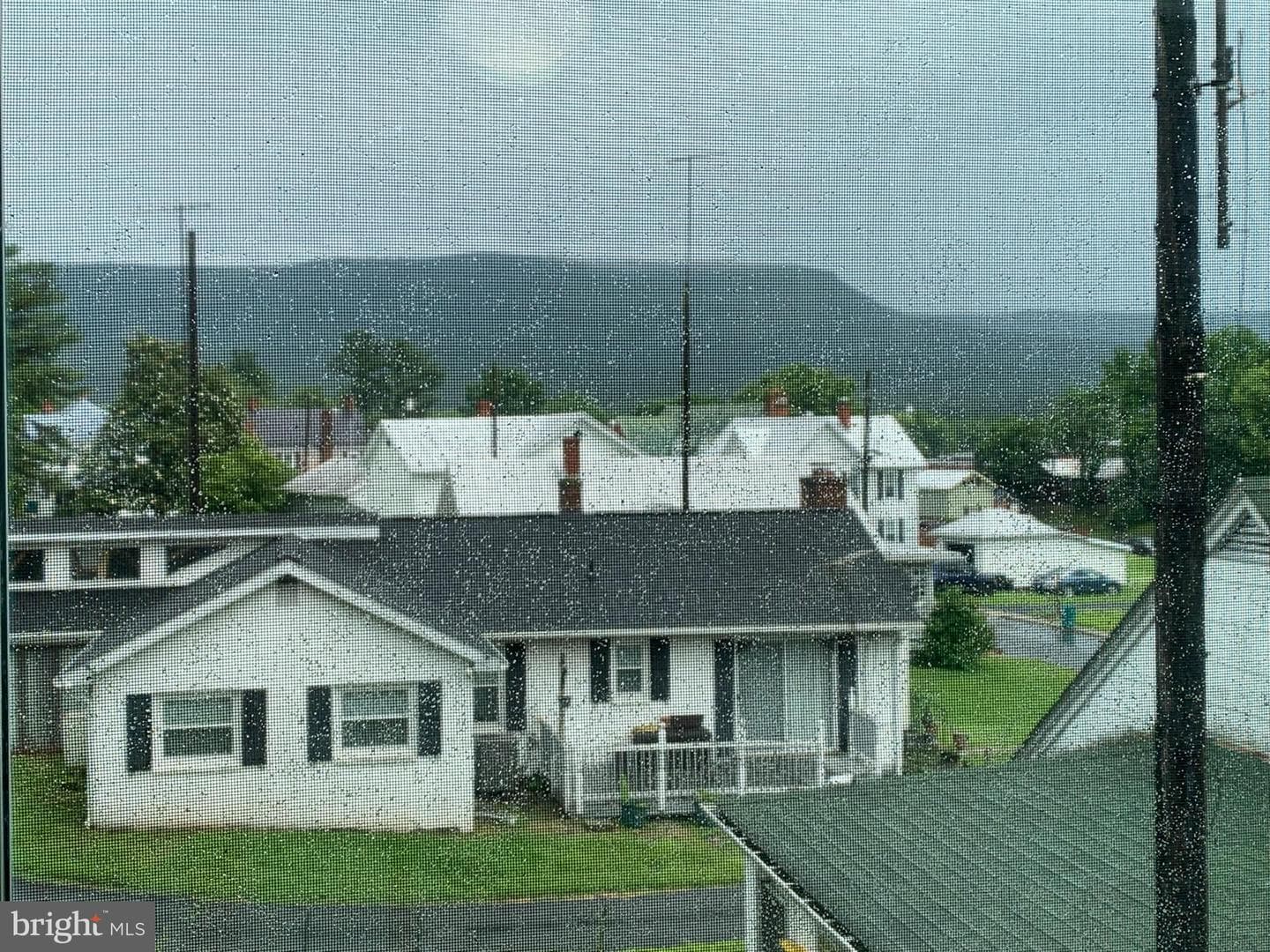 174 Bank Street photo 22