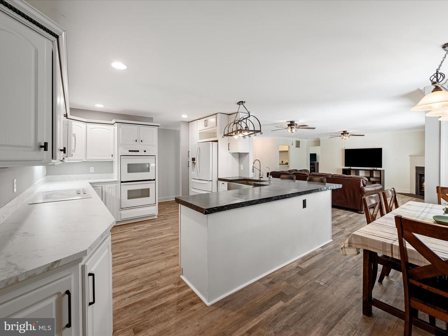2358 Cave Ridge Road photo 2