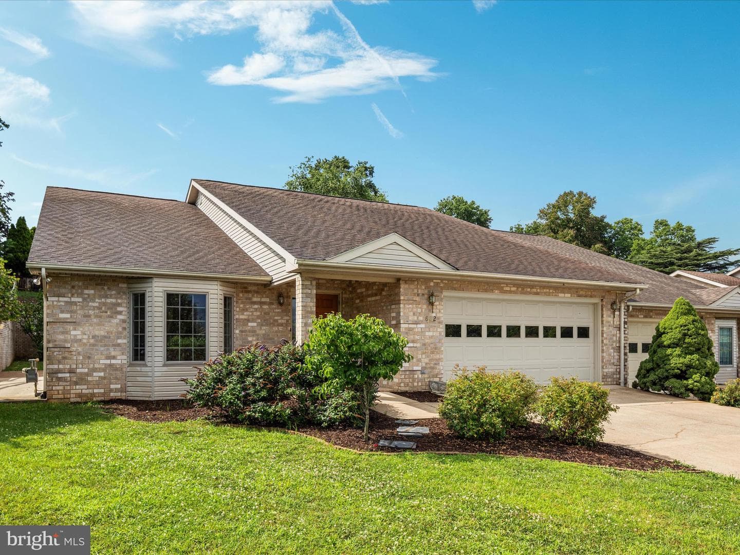 822 Susan Avenue photo 4