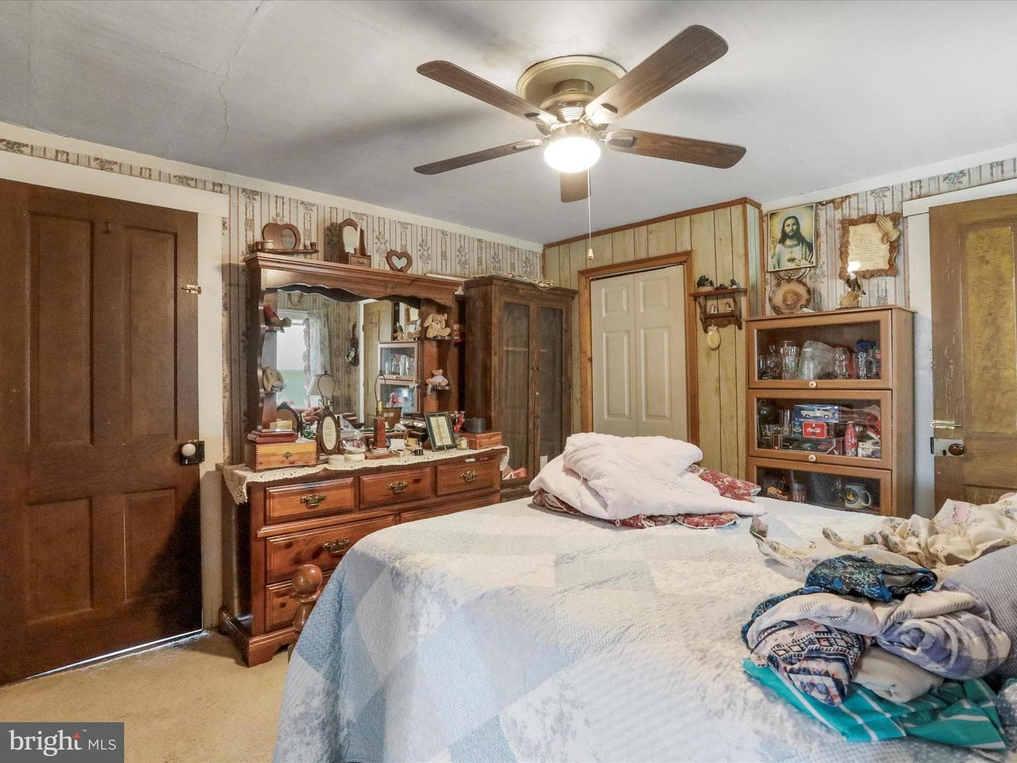 1593 Hahns Lane photo 29