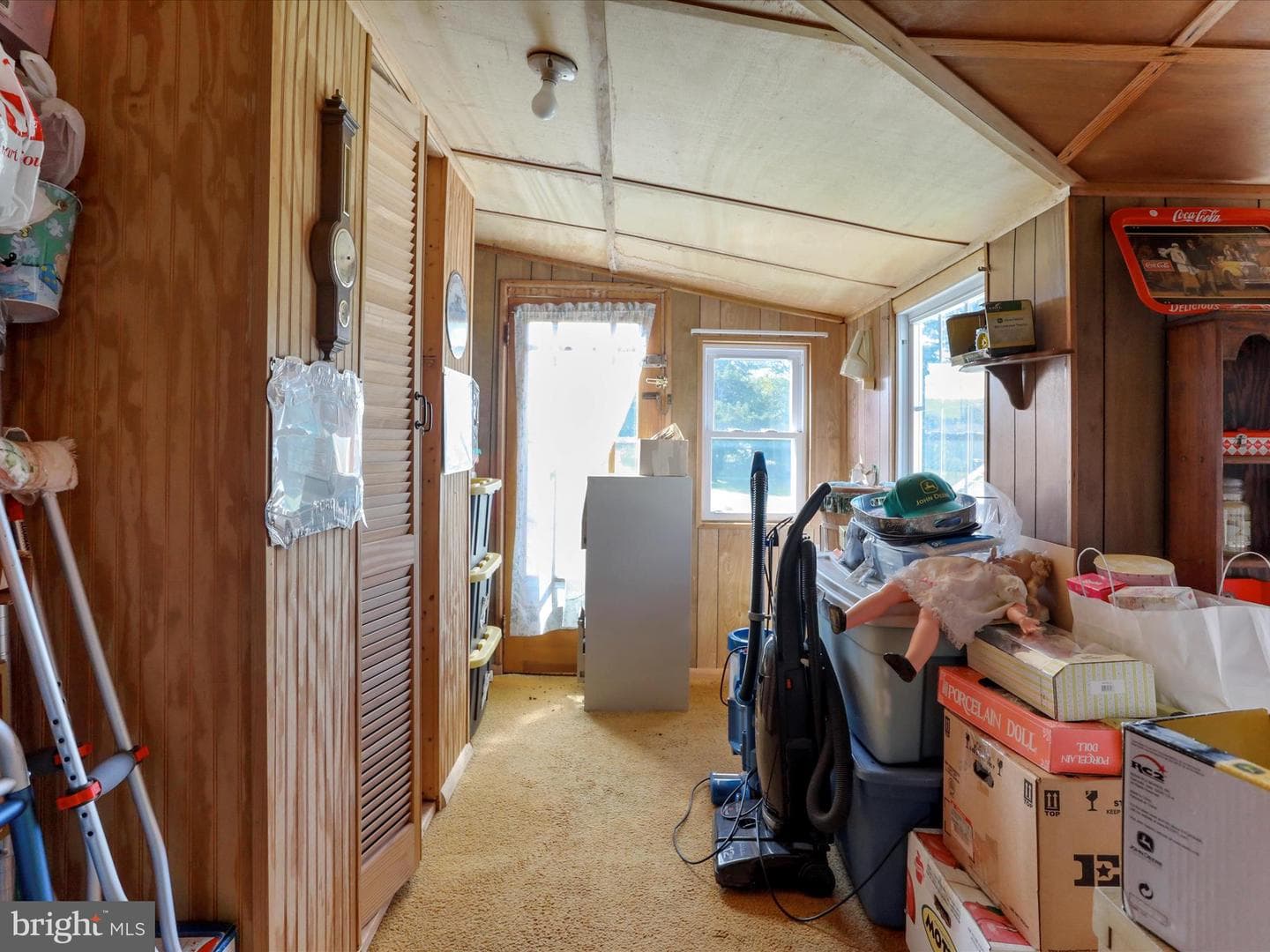 1593 Hahns Lane photo 30