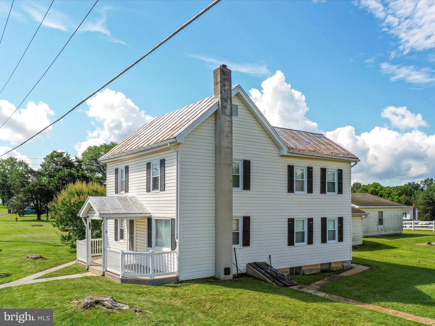 1593 Hahns Lane photo 32