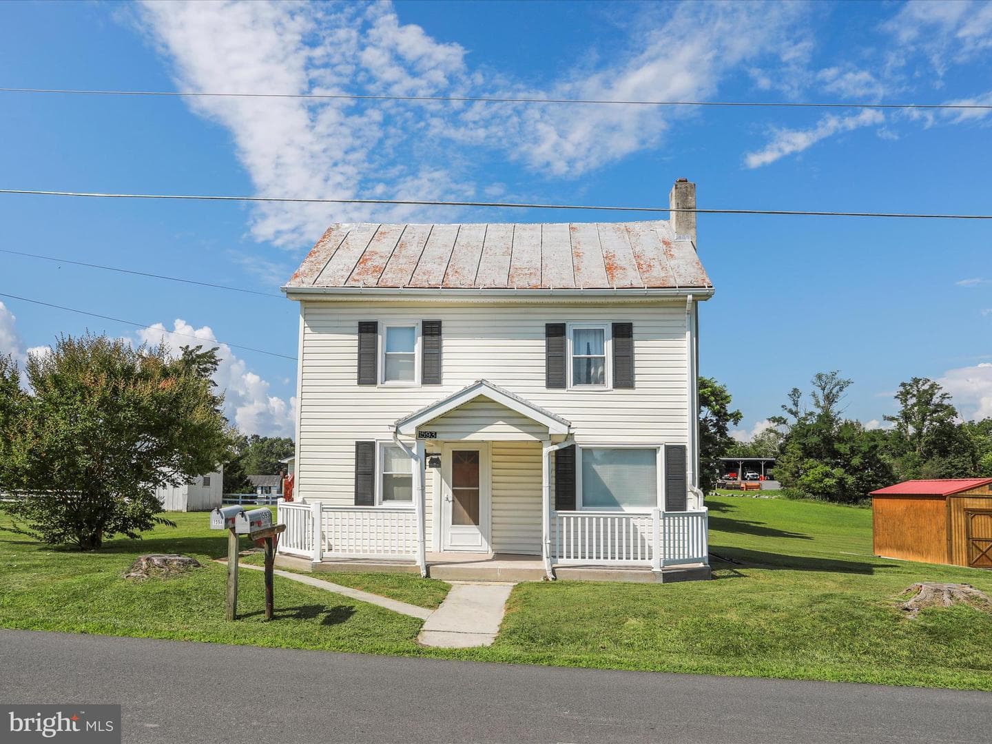 1593 Hahns Lane photo 4