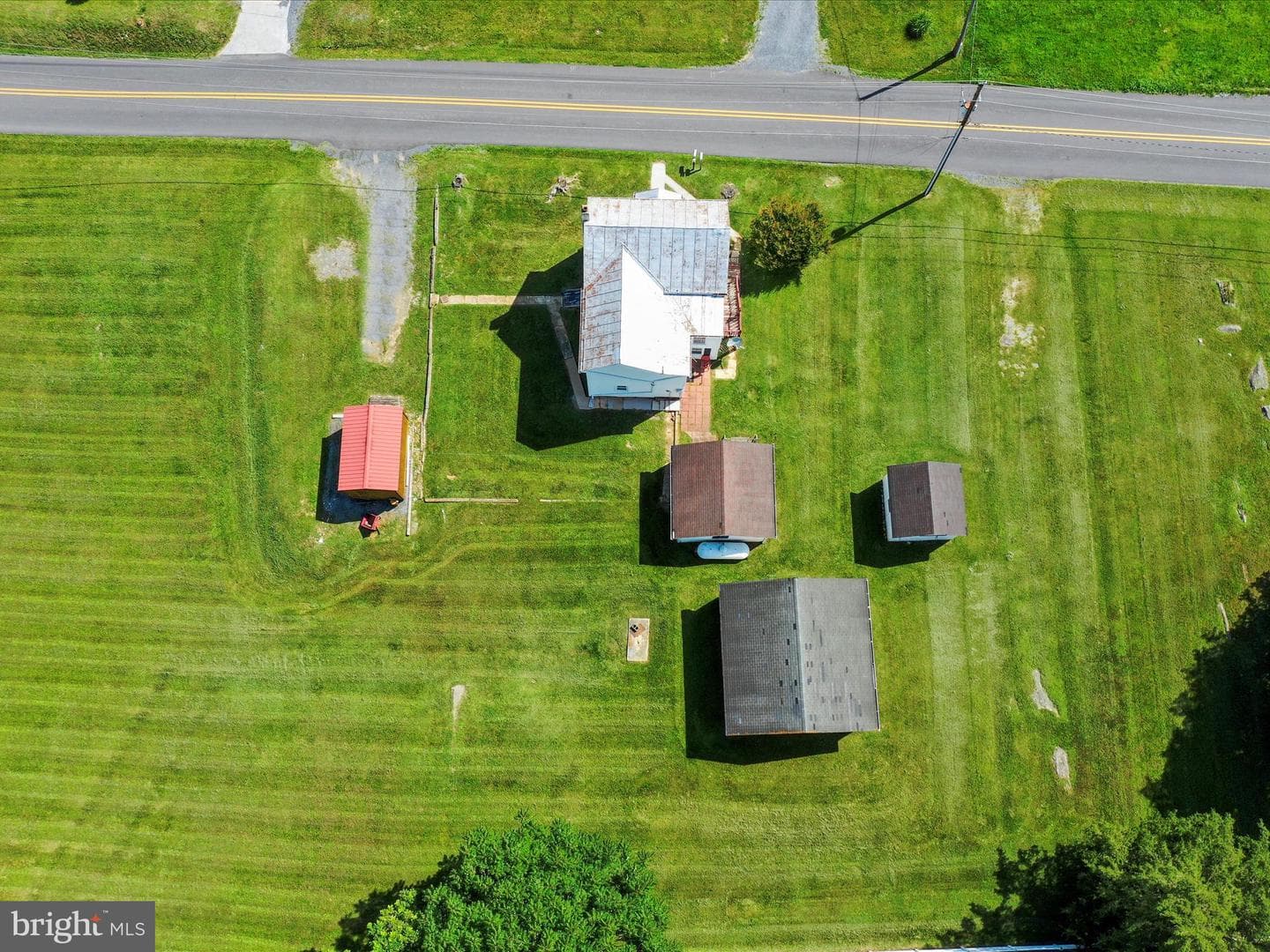 1593 Hahns Lane photo 40