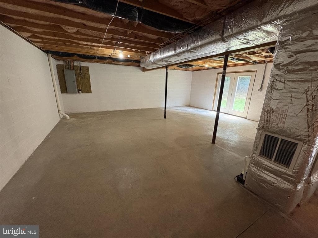 296 Bryce Boulevard photo 12