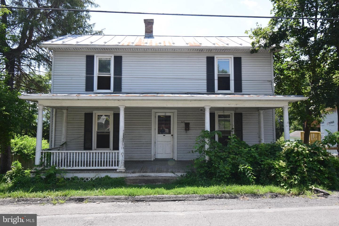 345 Shaffer Street photo 2