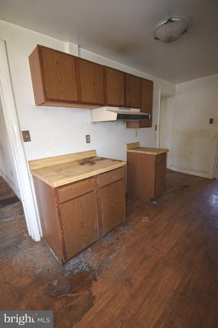 345 Shaffer Street photo 5
