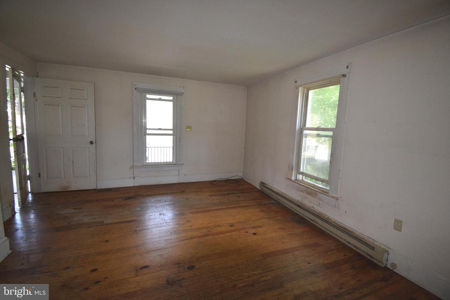 345 Shaffer Street photo 6