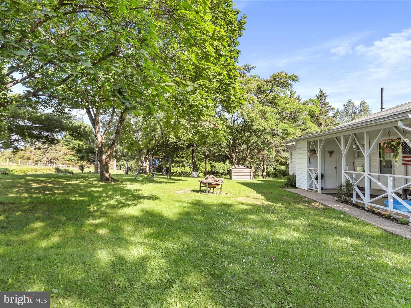 457 Tea Berry Road photo 6