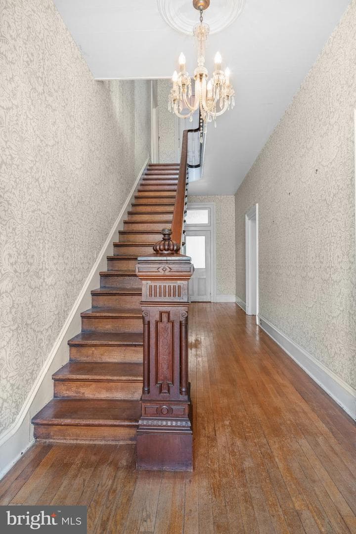 133 S Muhlenberg Street photo 16