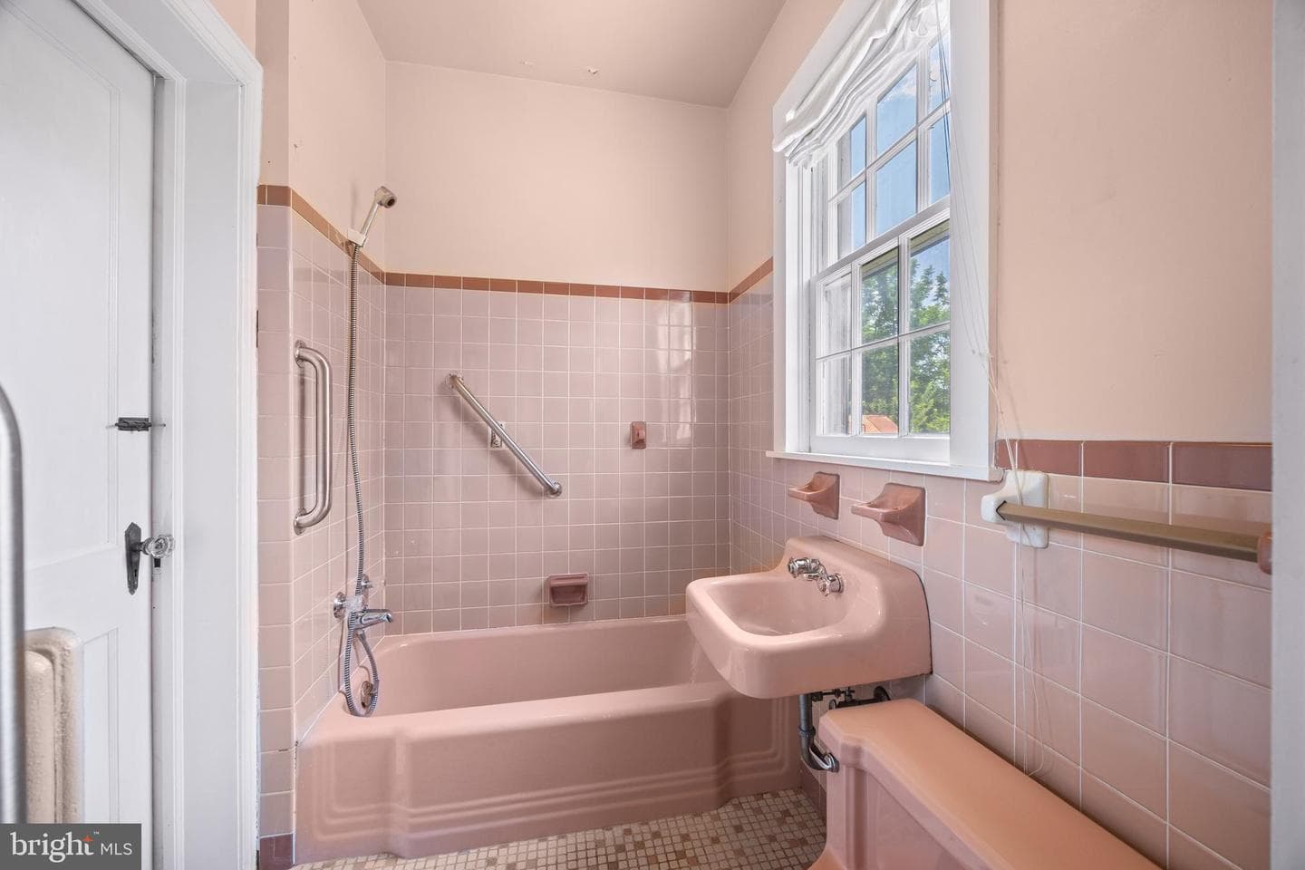 133 S Muhlenberg Street photo 44