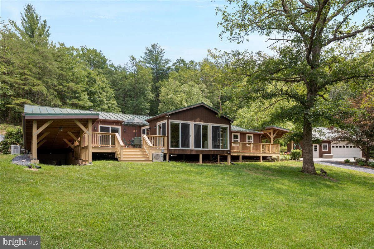 693 Many Water Lane photo 24