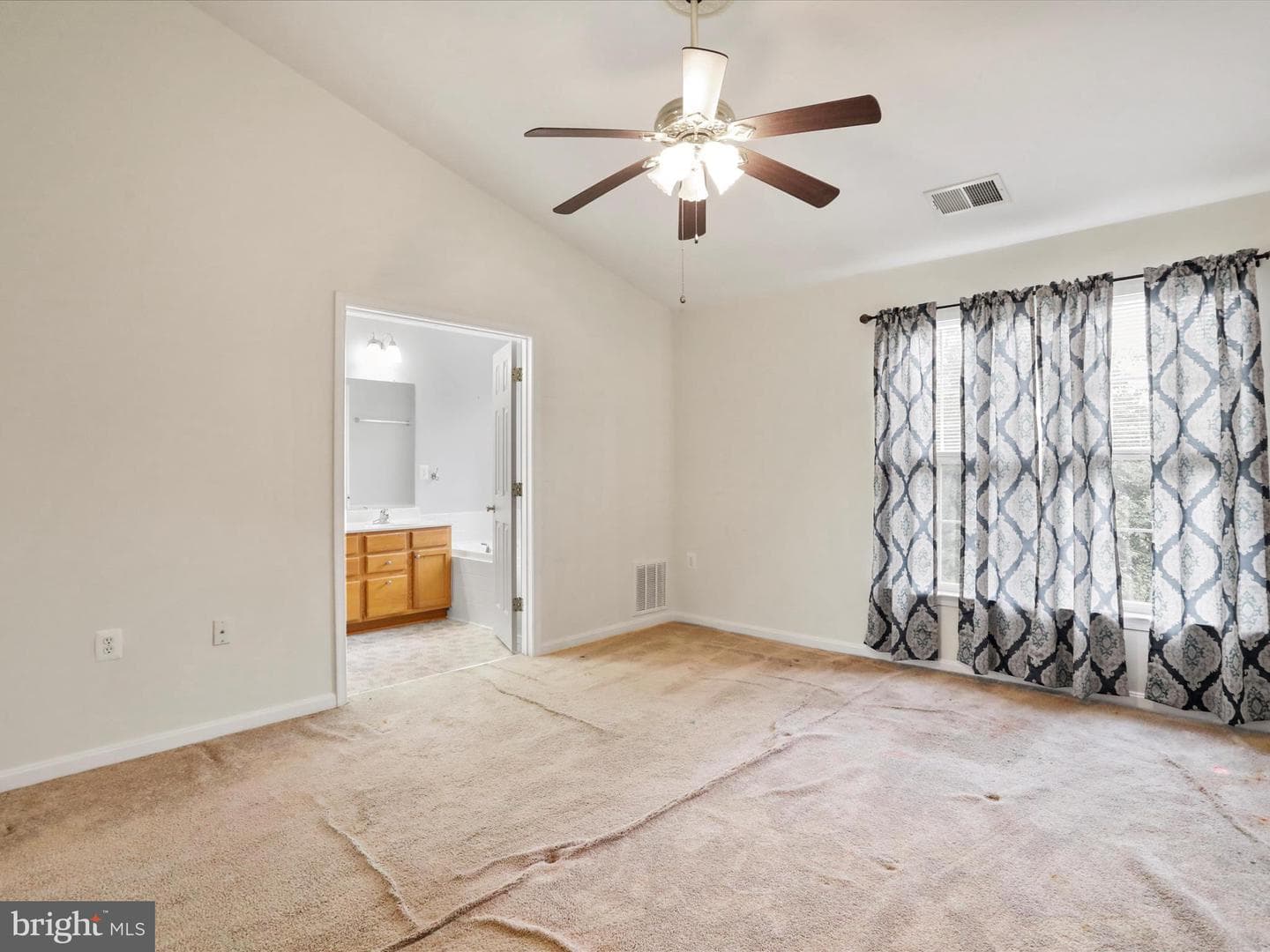 540 Hotchkiss Drive photo 22