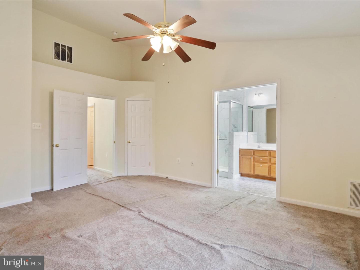 540 Hotchkiss Drive photo 23