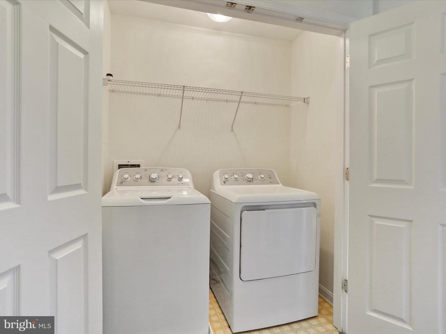 540 Hotchkiss Drive photo 28