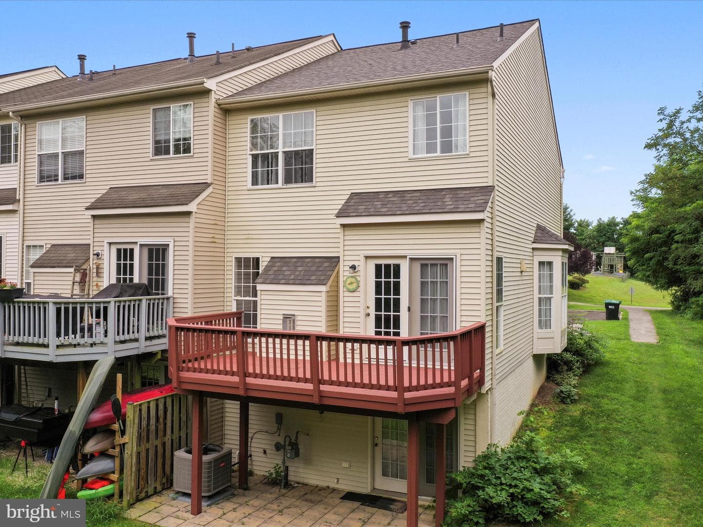 540 Hotchkiss Drive photo 36