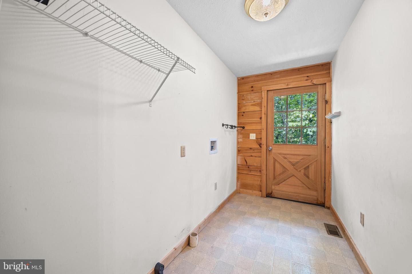 354 Mulberry Lane photo 24