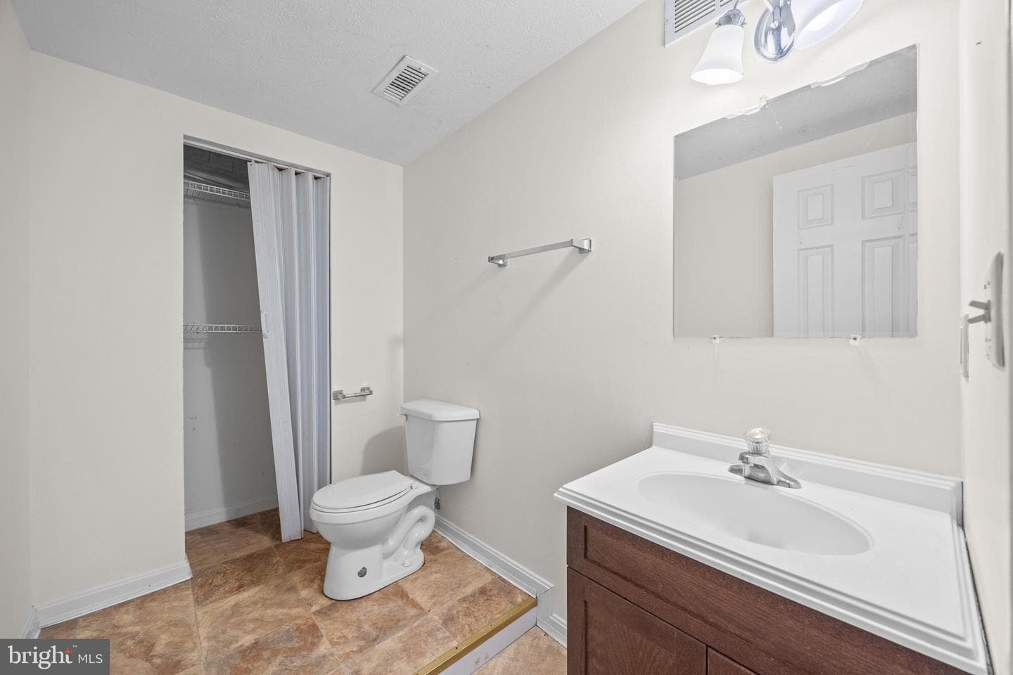 354 Mulberry Lane photo 29