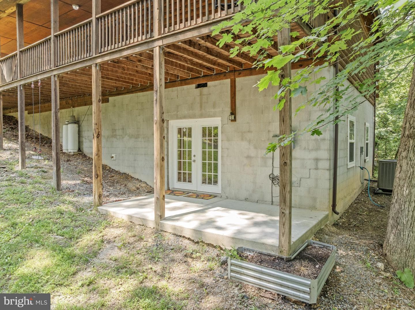 354 Mulberry Lane photo 31