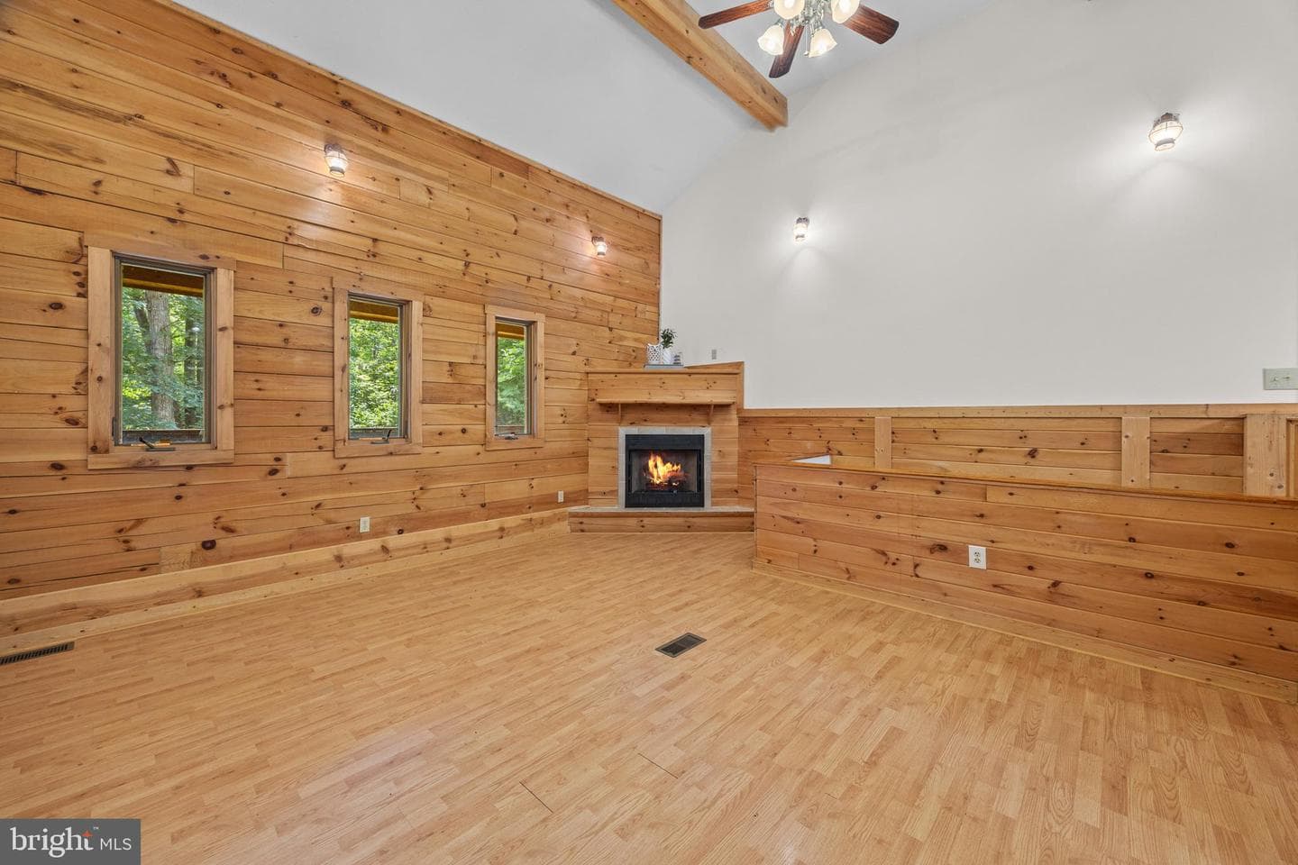 354 Mulberry Lane photo 9